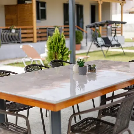 Holiday home Planet By Konnect - Shared Bbq & Garden Ipsos